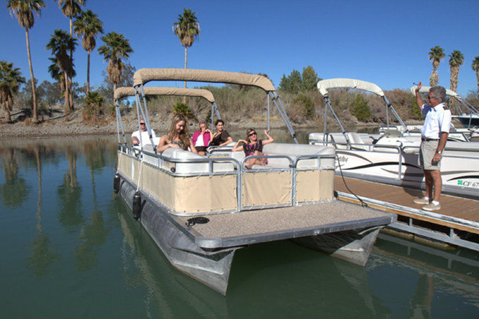 Pirate Cove Resort & Marina Нийдълс Екстериор снимка